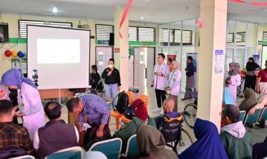 (KSM) RSUD Arifin Achmad,Beserta dr Endang menggelar penyuluhan Infeksi Jamur pada Kulit