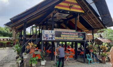 RM & Rujak U Groeh Bakoy, Dengan Makanannya yang Mantul