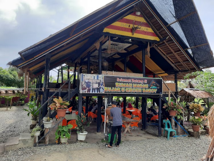RM & Rujak U Groeh Bakoy, Dengan Makanannya yang Mantul
