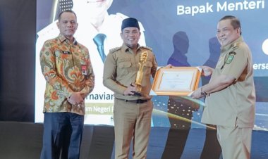 Pemkab Pelalawan Terima Penghargaan Terbaik I Pembangunan Daerah Provinsi Riau Tahun 2024