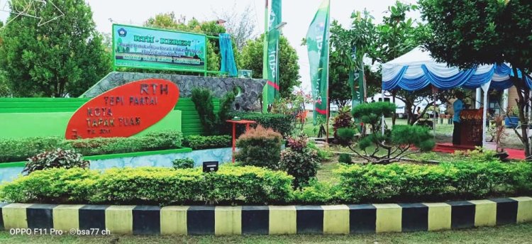 Menikmati Panorama Bahari dari RTH Pantai Taman Pala Indah Tapaktuan