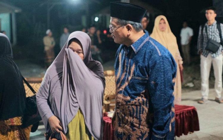 Warga Desa Sianjo Anjo Kec. Gunung Meriah, Aceh Singkil Terharu atas Kedatangan Oyon dan Hamzah