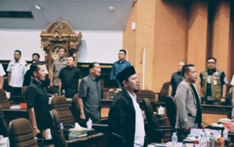 DPRD Kota Pekanbaru Gelar Rapat Paripurna Pengesahan APBD Tahun 2025