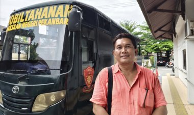 Robbi Anton Wijaya, Tertunduk Dan Membisu, Setelah Diputus 1 Tahun Sembilan Bulan Penjara