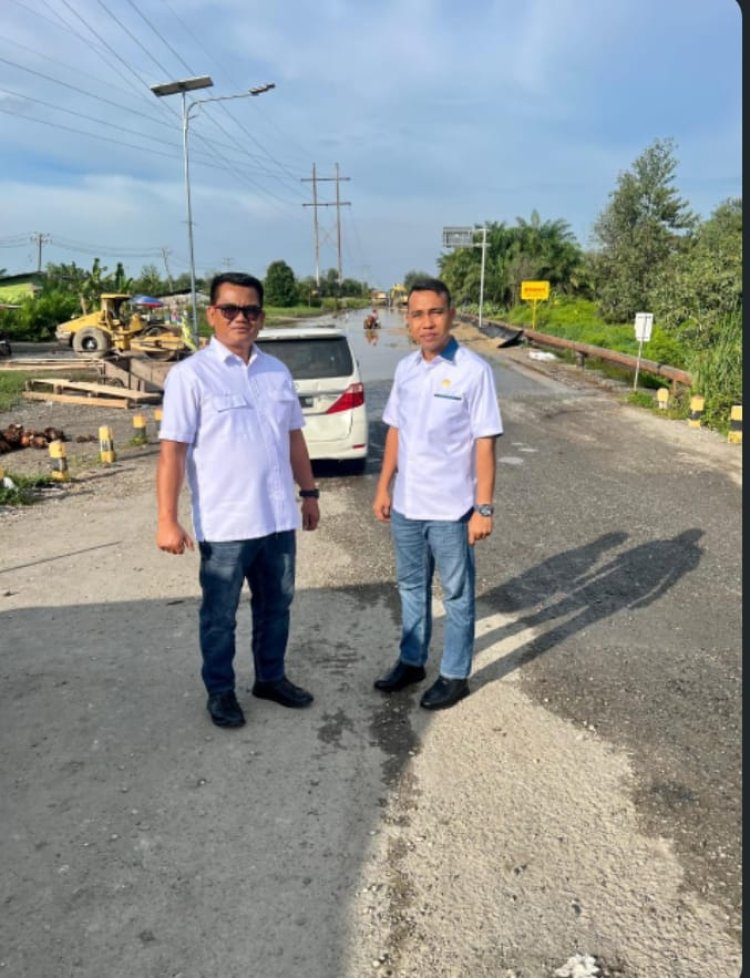 Jalan Nasional Simpang Doral ke Buton Rusak, Komisi lll DPRD Siak dan Wakil Ketua II Laskar jaya dan BPJN Turun Kelapangan