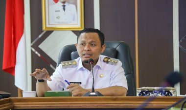 Walikota Pekanbaru Amankan Aset Daerah, Turun Langsung Bantu Warga Rentan, dan Kendalikan Harga Pangan Menjelang Nataru